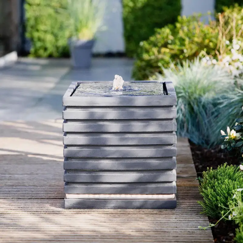 Fontana Cubo LED Promozione